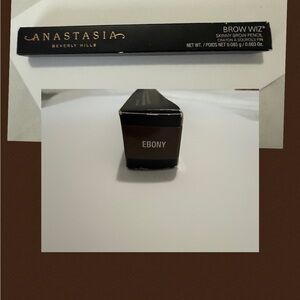 Anastasia Beverly Hills Brow Wiz in Rich Ebony